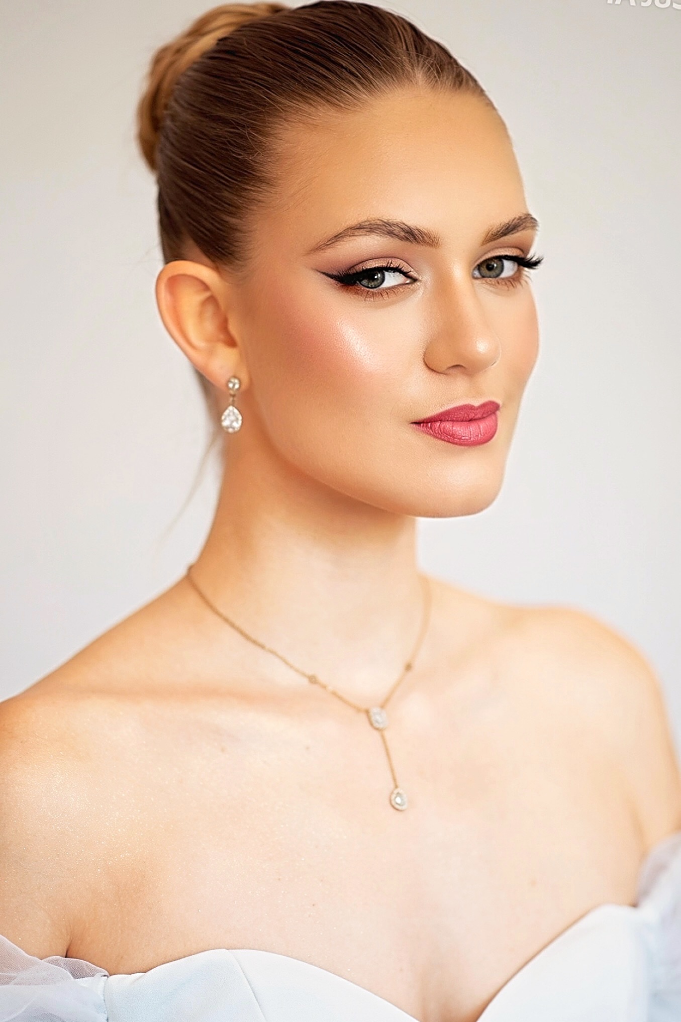 {"tiktok_developers_3p_anchor_params":"{"editType":"image_edit","region":"FR","product":"vicut","pictureId":"AE44FC63-378A-4174-83AE-D556DD596777_\/workspace\/improved_makeup_1.png","source_type":"vicut","appVersion":"17.8.0","source_platform":"mobile_1","os":"ios","client_key":"aw889s25wozf8s7e","capability_name":"capcut_photo_editor,capcut_image_filters","enterFrom":"new_image"}","data":{"editType":"image_edit","product":"vicut","appVersion":"17.8.0","source_type":"vicut","source_platform":"mobile_1","client_key":"aw889s25wozf8s7e","capability_name":"capcut_photo_editor,capcut_image_filters","region":"FR","enterFrom":"new_image","pictureId":"AE44FC63-378A-4174-83AE-D556DD596777_/workspace/improved_makeup_1.png","os":"ios"},"source_type":"vicut"}